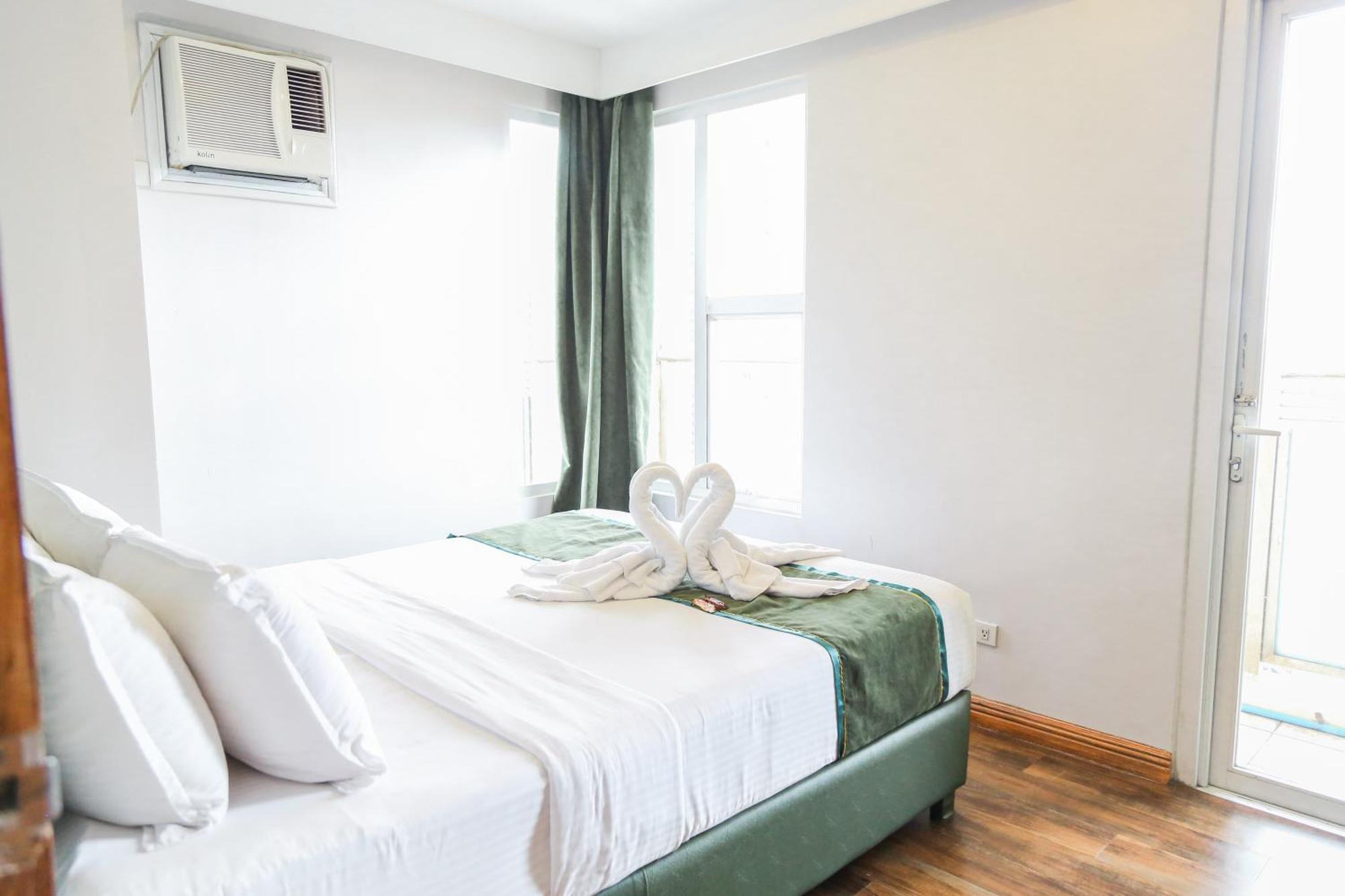 Pacific Bay Grand Suites Manila Exterior photo