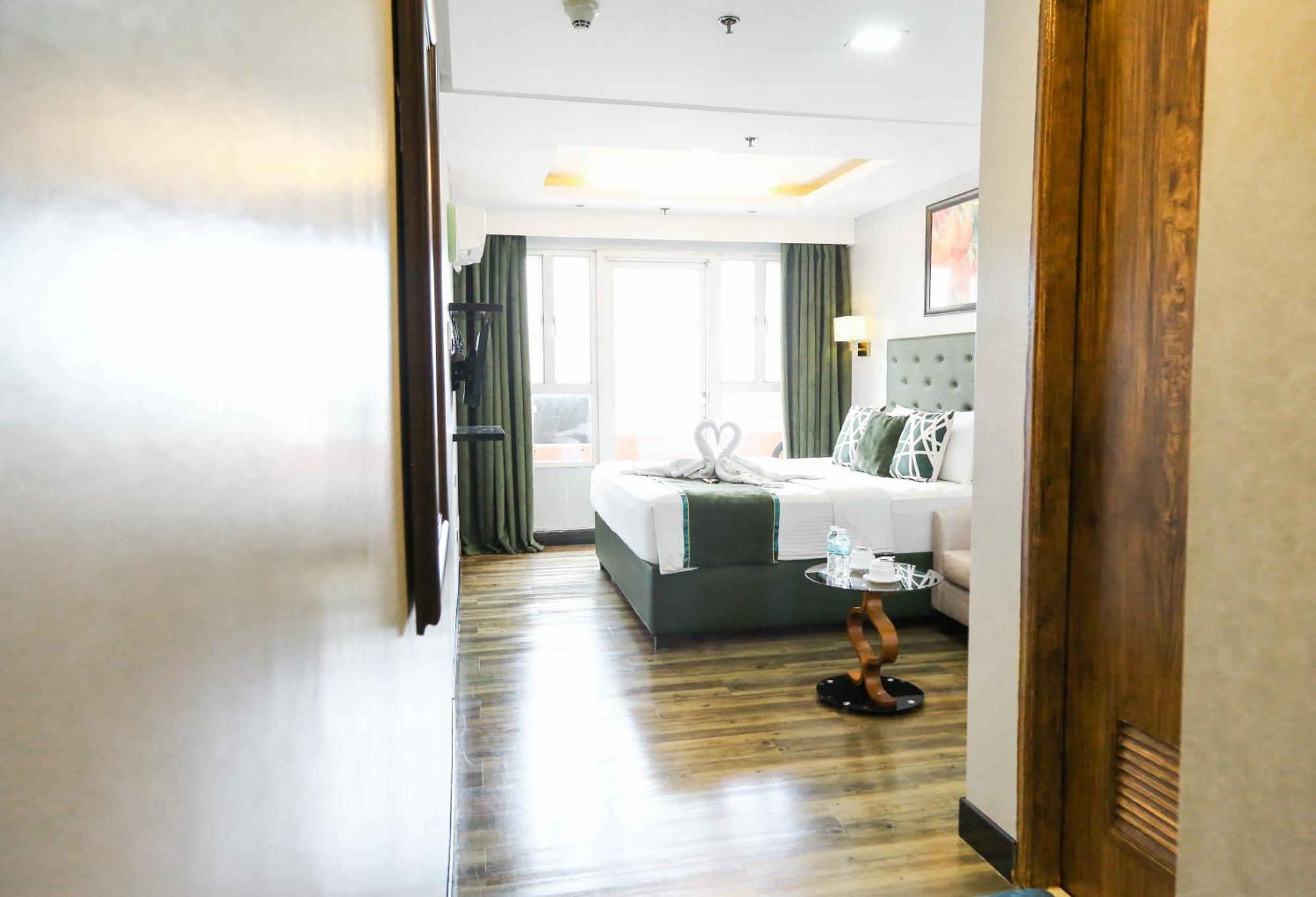 Pacific Bay Grand Suites Manila Exterior photo